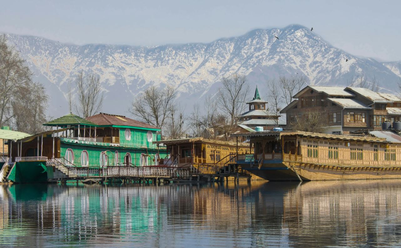 SRINAGAR